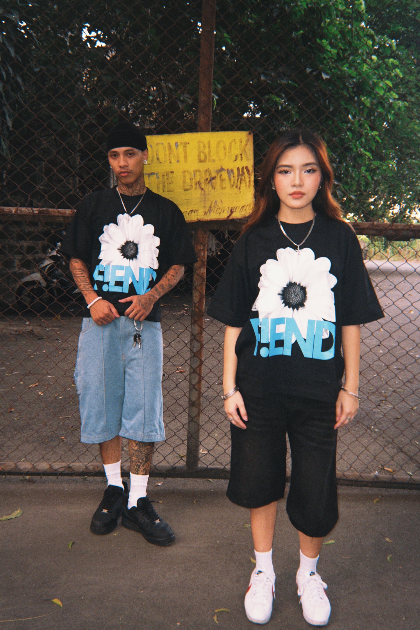 M!DDLE Tee Black (BOXY)